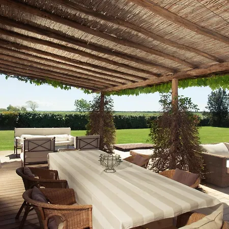 Country Terre Di Sacra